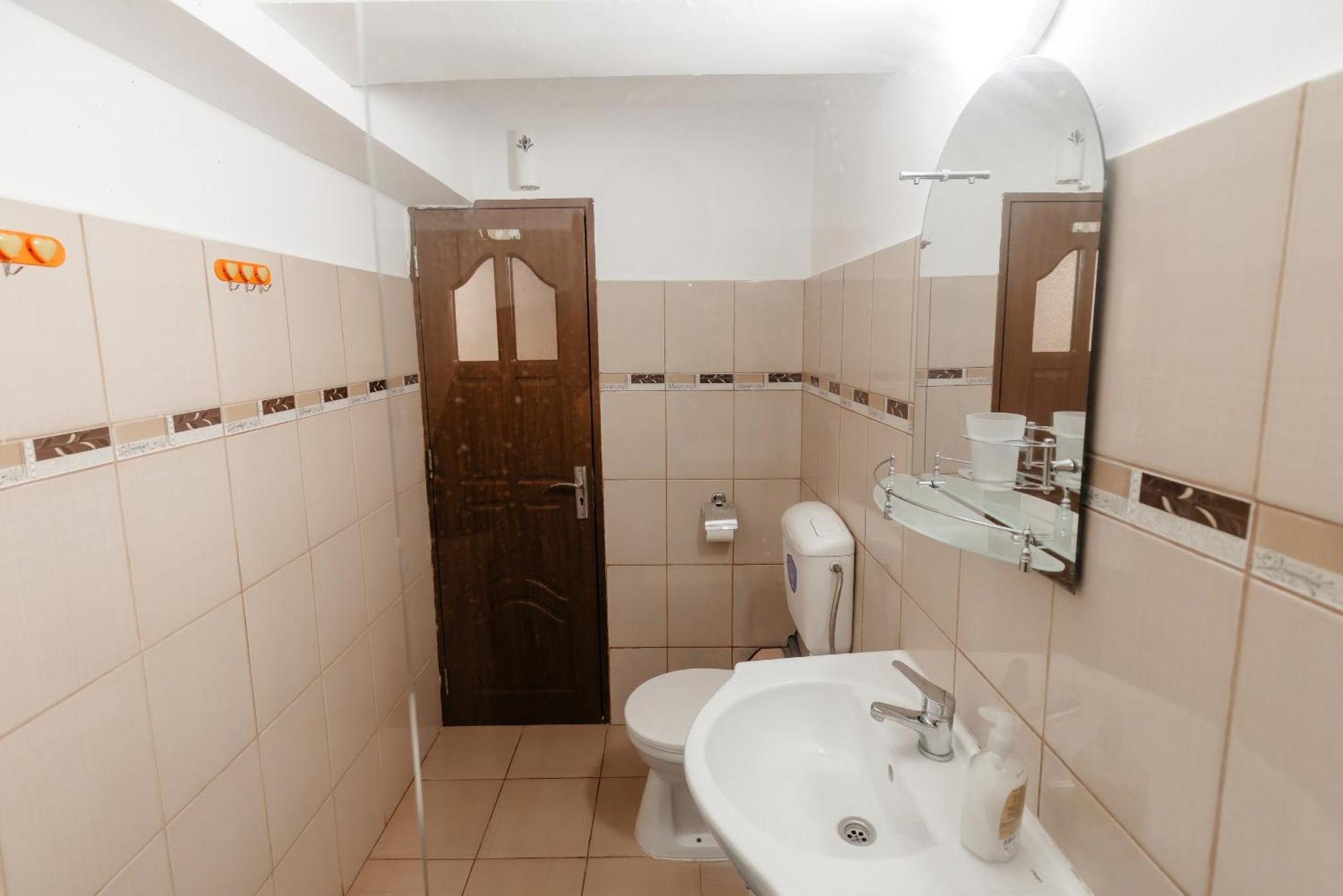 Luxury Radox Apartment Buzau City Center Екстериор снимка