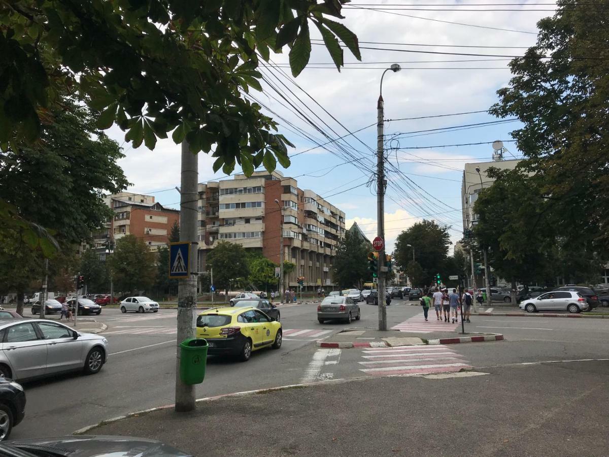 Luxury Radox Apartment Buzau City Center Екстериор снимка